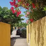 5 Min A Pied De La Plage, Wifi, Tres Joli Maisonnette 4 Couchages,