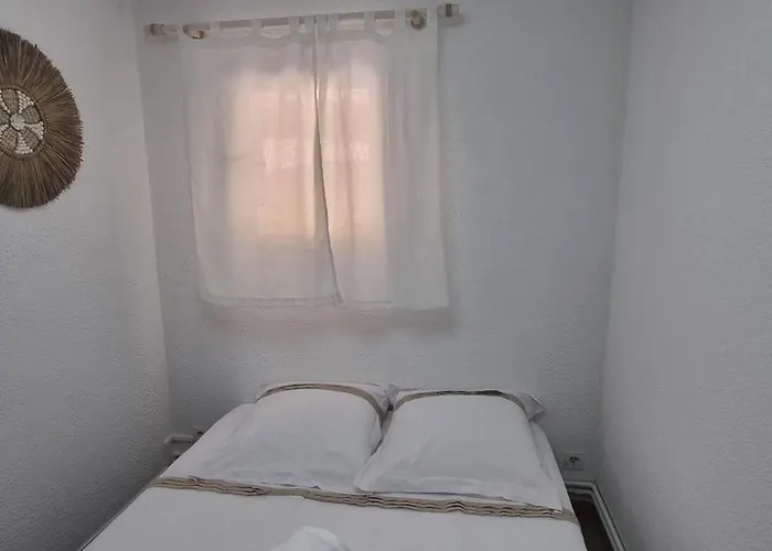 5 Min à Pied De La Plage, Tres Joli Maisonnette 4 Couchages,