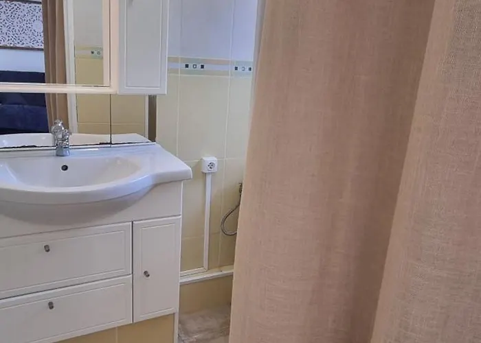 5 Min à Pied De La Plage, Tres Joli Maisonnette 4 Couchages,